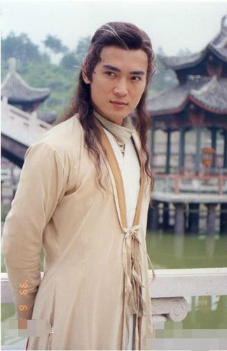 53岁"古装第一美男"焦恩俊中年发福,昔日帅气男神变油腻大叔