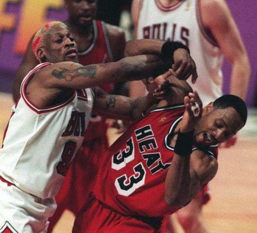 光辉历史罗德曼, 麻烦不断罗德曼, 罗德曼的黑历史你都知道么?