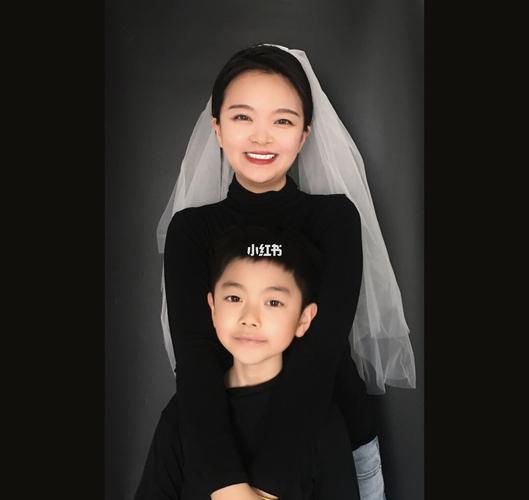 自己在家拍网红亲子照77头纱写真照_亲子照_拍照_来