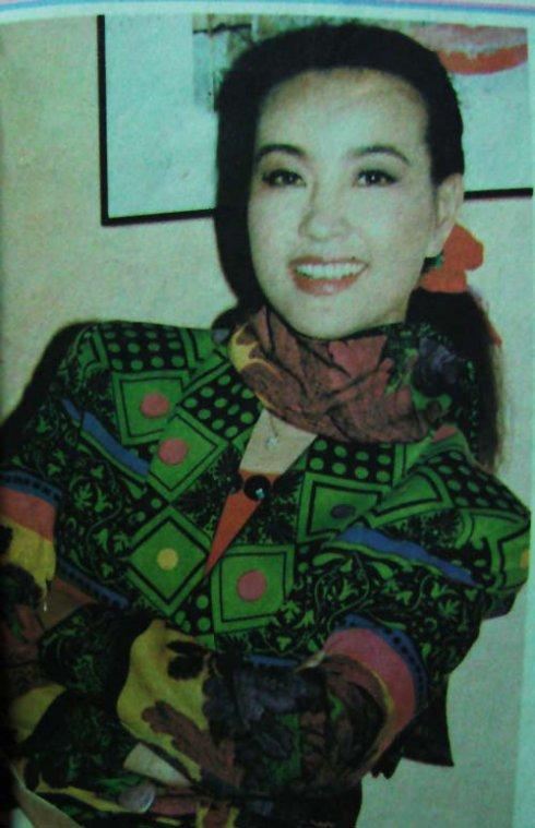 独家:刘晓庆35年前罕见素颜玉女照曝光(组图)