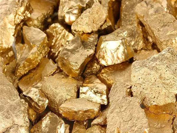 目前已知世界最大的金矿应该是南非的兰德金矿1866年被发现,至今开采