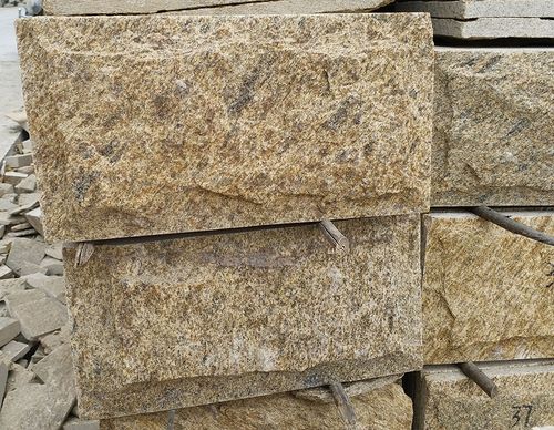 原产地厂家供应 虎皮黄外墙文化石 虎皮黄蘑菇石 黄色蘑菇石