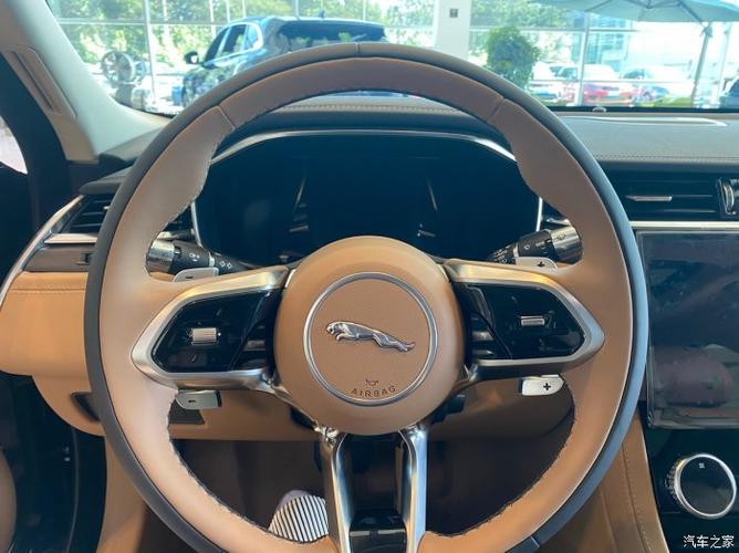 捷豹内饰到店实拍