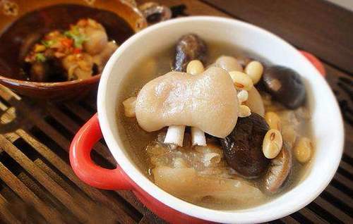 枸杞和"它"泡水喝,虎鞭见了都低头,坚持一周"壮如牛"!