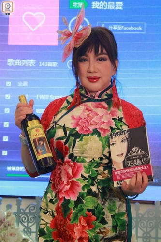 胡天鸽在2000年拍完《康熙王朝》和《太平天国》之后就几乎没有关于胡