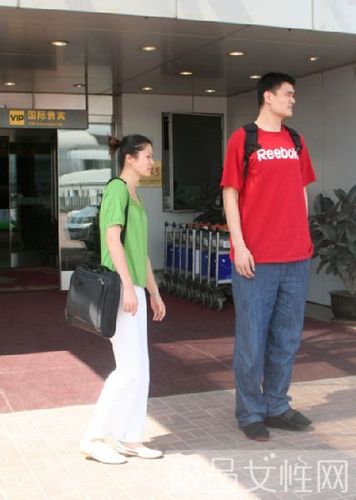 姚明老婆身高是多少 姚明老婆叶莉个人资料