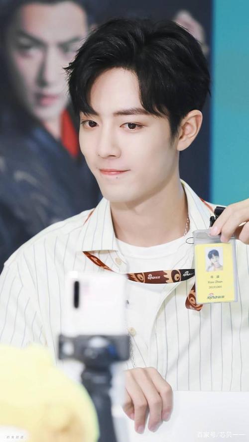 肖战帅气图片,清新阳光的邻家大男孩