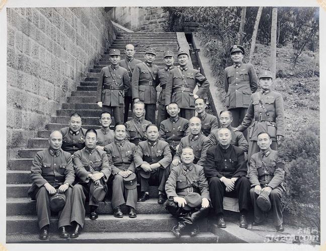 范汉杰 吴奇伟 1945年合影留念