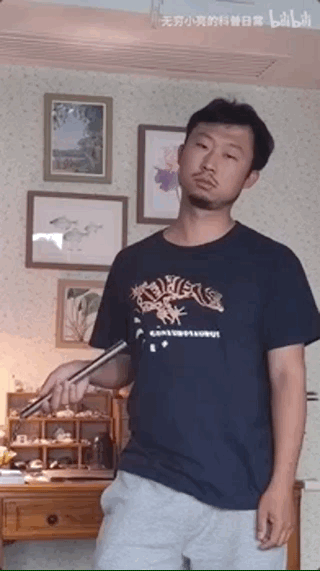 又火了300w粉丝科普up主爆红为啥全网都在刷他的表情包