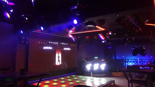 《tnt》音乐酒吧开业啦!
