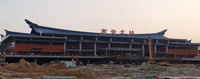 目前,南安北站周边的福金北路,茂祥西路和茂埔路等道路也都在抓紧建设