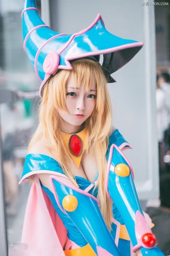 酥胸美女cos黑魔导女孩性感魅力coser图片