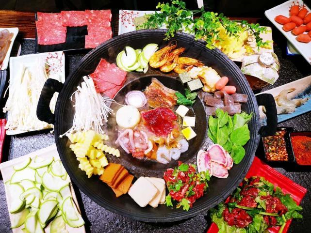 传承300多年的贵州烙锅,简单又好做,掩盖不住独特的美食文化