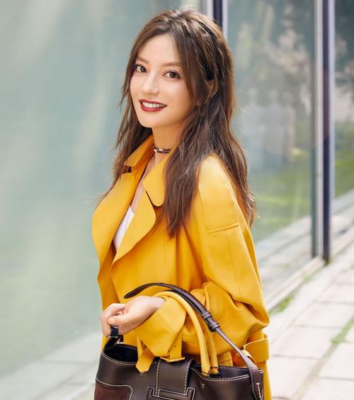 赵薇45岁生日杨紫杨幂齐送祝福但我却被她评论区感动了