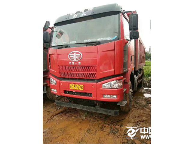 【宜春】二手牵引车一汽解放 j6p 前二后八 价格29.00万