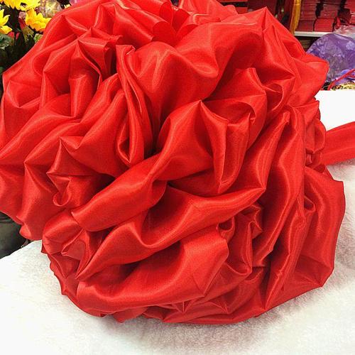 大红布料红布丝绸红绸布婚庆喜宴剪彩装饰花球五彩旗布料多色可选