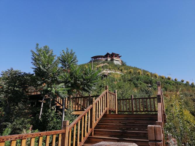 张家口市凤凰山——又一个好玩儿的去处