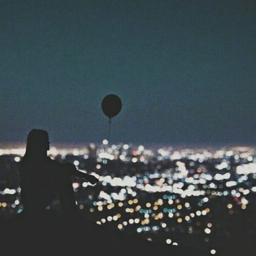 我知道太敏感会心累,可我就是那种什么事都往坏处想的人,毕竟提前失望