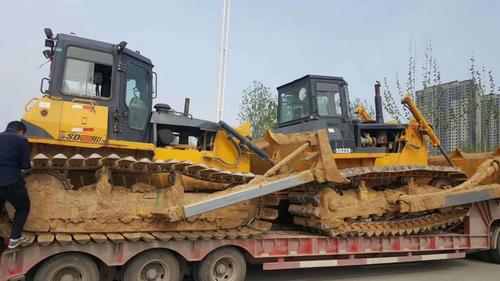 高效保值从推土机压路机到挖机他只认山推品牌