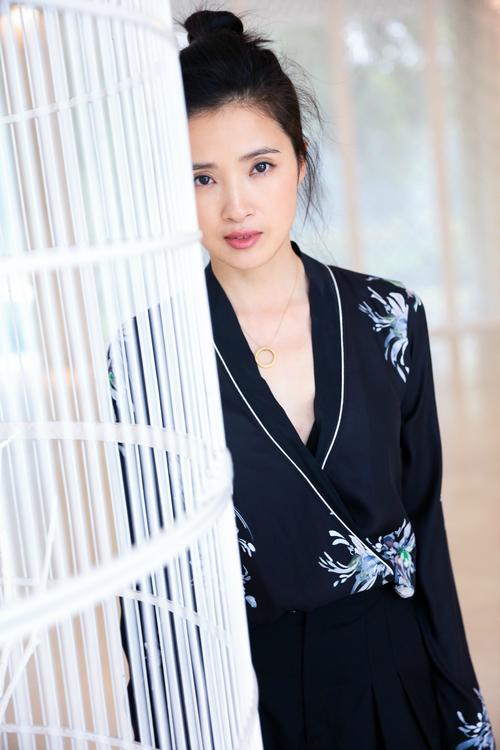 龚蓓苾曝瑜伽私房照 极简清爽尽显活力美颜