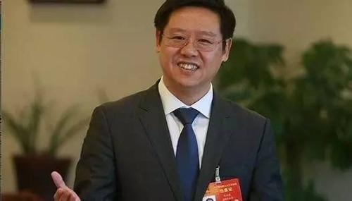 全国人大代表吴向东:中国抑郁症患者7000万,心理咨询师却只有约2万人