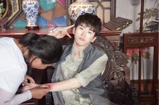 《天津大码头》曾虹畅剧照