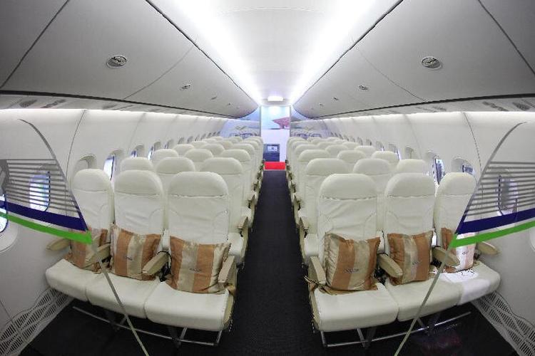 c919飞机客舱内部图
