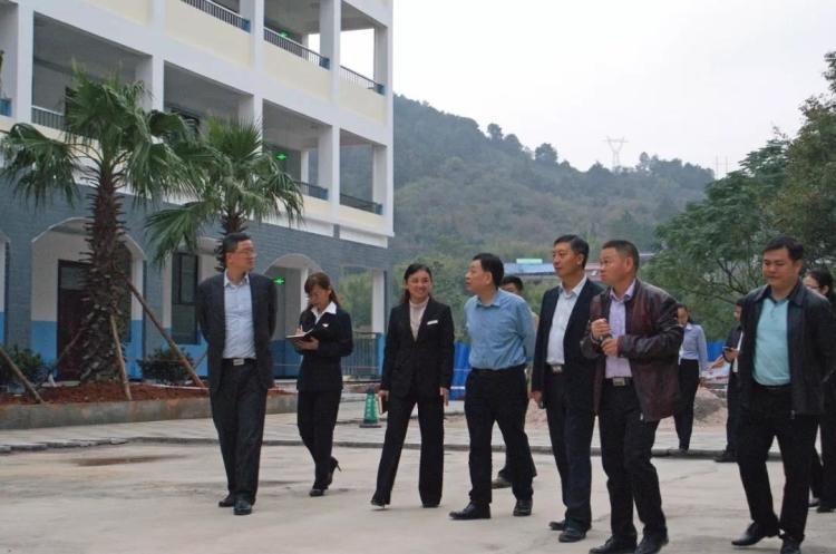喜讯:平乐县顺利通过自治区义务教育发展基本均衡县评估验收!