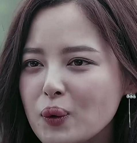 娱乐圈中辛芷蕾奇怪的嘴唇,是天生的的还是整容失败?