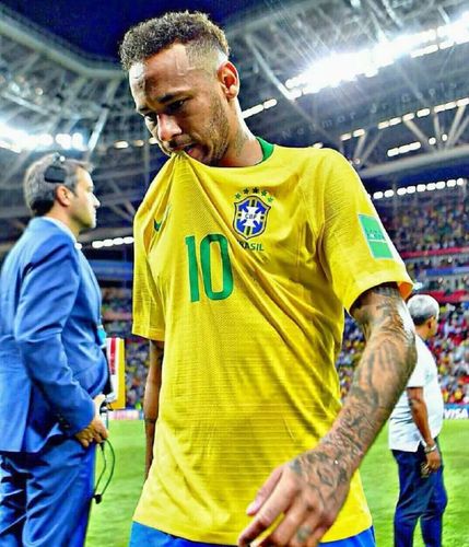 但是小编认为,内马尔还有时间,他还有时间带领巴西队登顶世界杯.