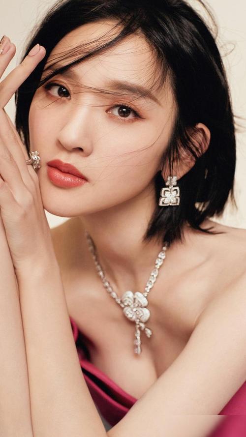 演员唐艺昕,落落大方,明眸皓齿,来看美美哒照片