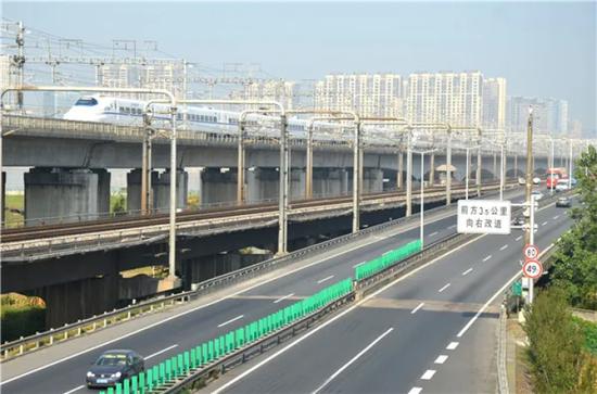 杭州网红景点钱江二桥封闭改造 八个月后将免费通行