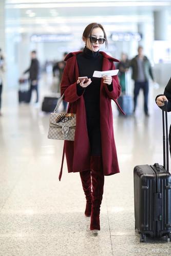 看杨幂街拍跟着她学穿搭你也可以有明星范儿