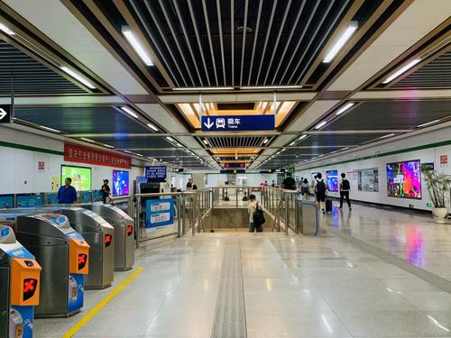 8月3日,我们主要调研的是南京市地铁3号线武定门和夫子庙站.