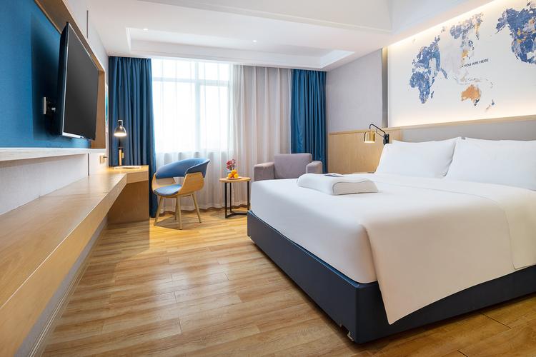 凯里亚德酒店(东莞长安轻轨站店)荣享大床房