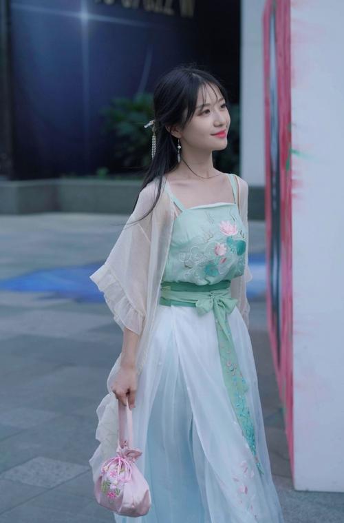 性感美女古风妩媚诱惑撩人写真