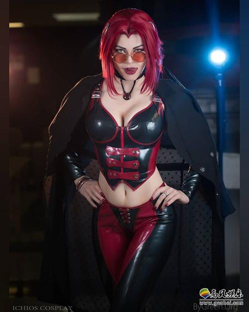 俄罗斯御姐coser完美还原猫女blackcat反英雄角色性感黑胶衣