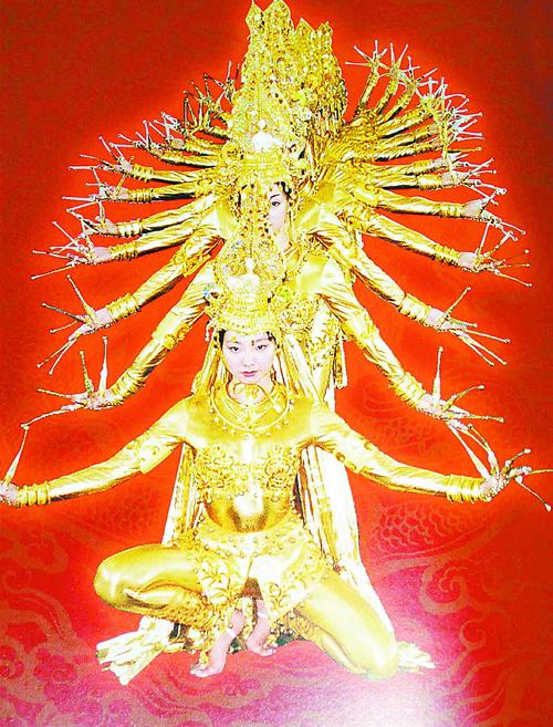 "金手观音"五一亮相