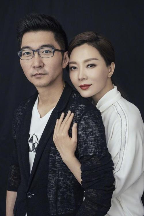 陈数赵胤胤日常恩爱照.