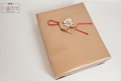 如何包装简单又漂亮的礼物盒四方形礼物包装教程