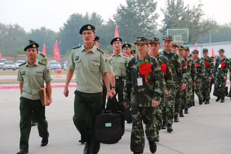 (包新雨,张博森) 9月10日下午,武警北京总队十四支队官兵来到北京