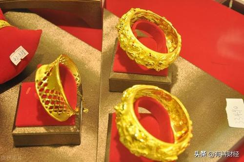 今日金价:今天7月23日,黄金市场下跌,国内金店金价多少钱1克?