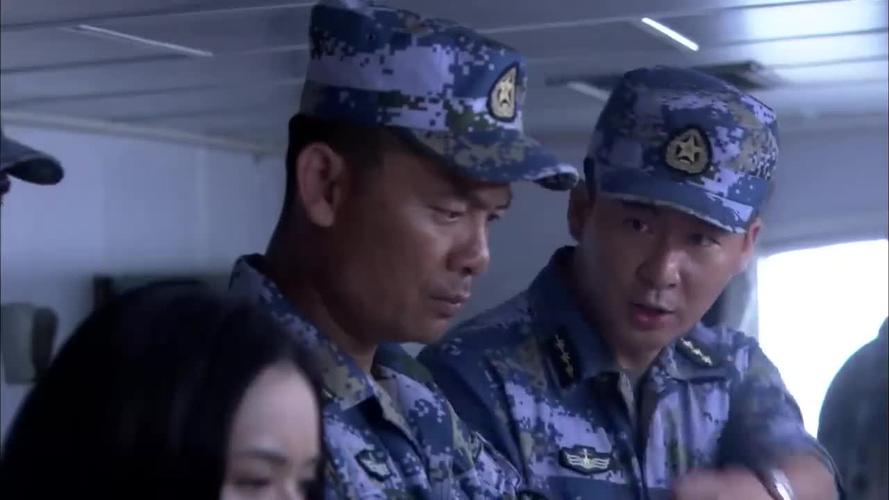 火蓝刀锋:蒋小鱼小队再次出击,三人进攻海盗老窝
