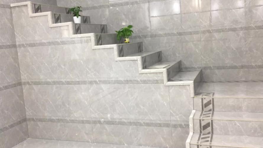 全屋定制大理石岩板瓷砖楼梯别墅复式家用防滑台阶踏步简约轻奢风