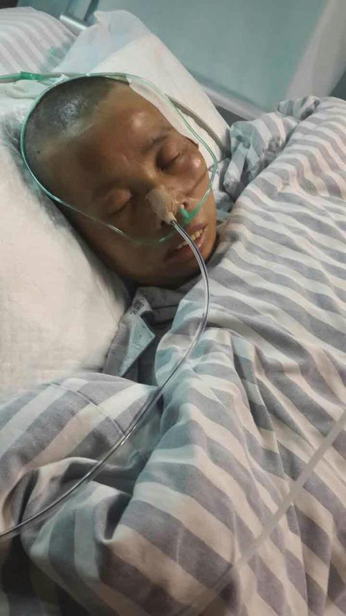 为因脑出血手术还在昏迷的妈妈江长秀筹治疗爱心款