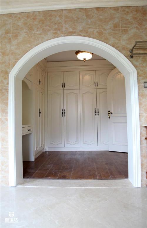 美式风格拱形门设计