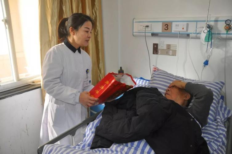 "一声声问候温暖人心,一句句祝福传递真情.