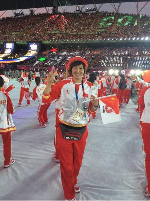 风云人物|从排球小将到冠军教练:"女汉子"张锦文的十