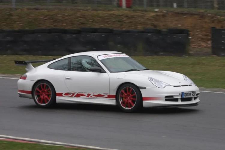 保时捷首款911 gt3 rs(996)