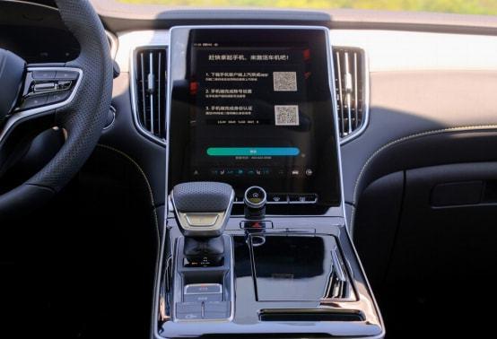 爱车聊天室荣威i6max全景天幕大玻璃有点唬人的